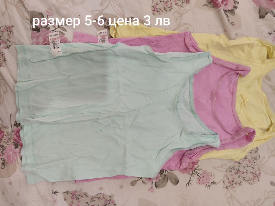 Блузки и рокли , за момиче , много запазени