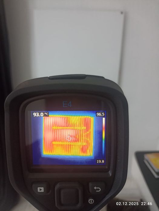 Тепловая стена  бренда BYECOLD 580 ватт