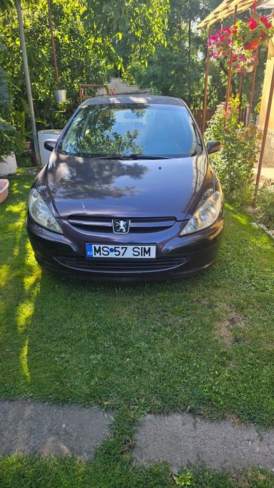 PEUGEOT 307
