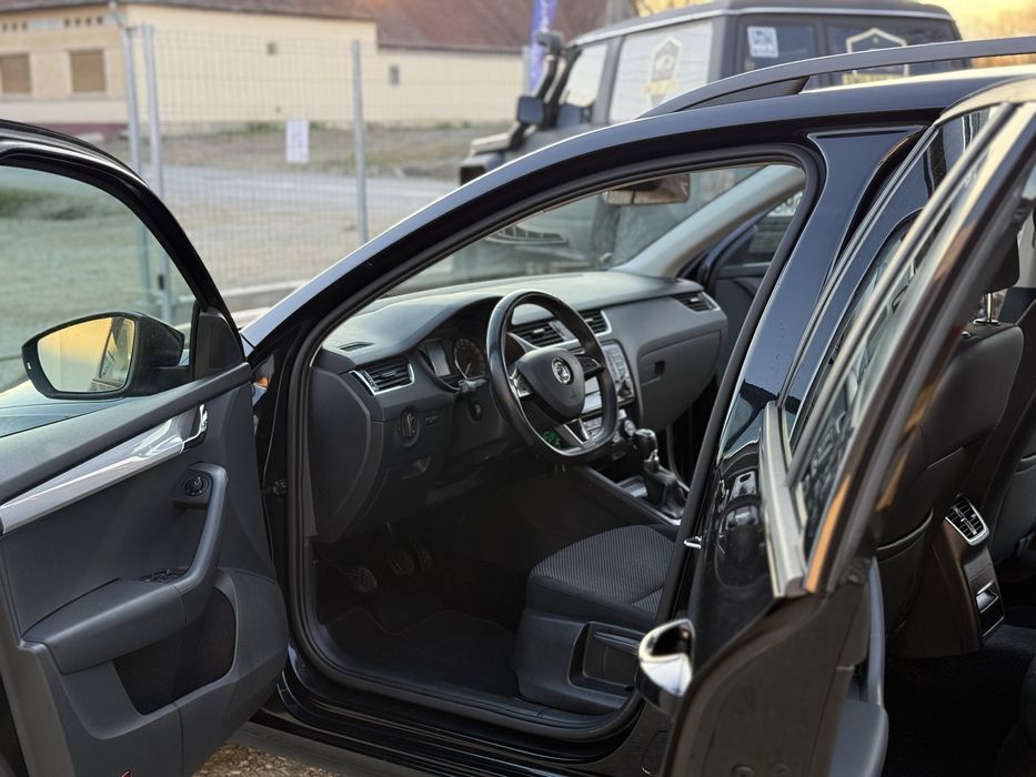 Skoda Octavia 11/2015 1.6 TDI 105 CP SE POATE IN RATE