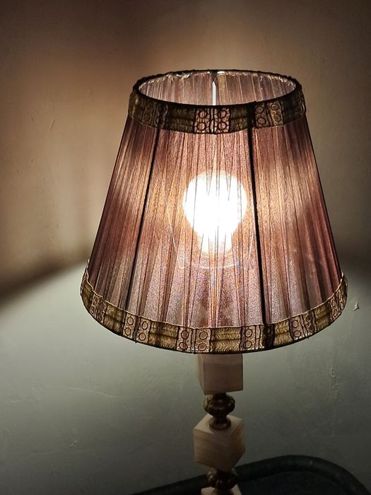 Винтидж настолни лампи