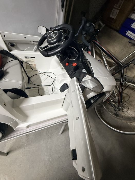 Детски акумулаторен автомобил Audi