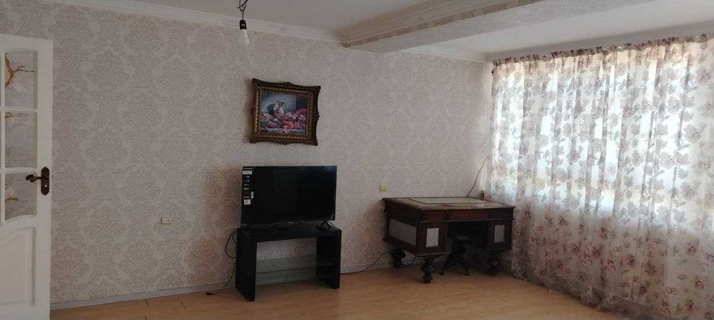 Сдаётся 4-комнатная квартира на Дархане