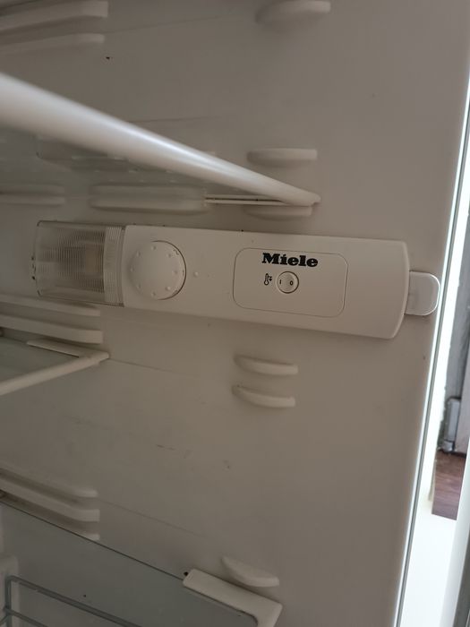 Хладилник  Miele