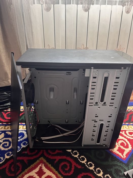 Старенький корпус для компьютера