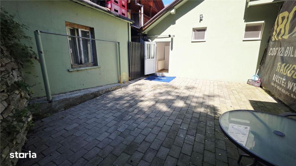 Apartament premium 80 mp Prima inchiriere Curte proprie 40 mp Strada P
