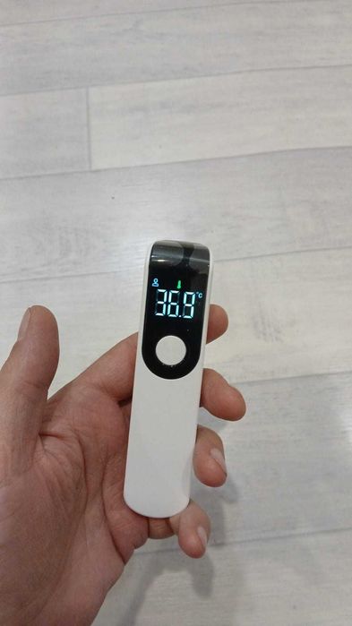 Электронный градусник. Без торга.