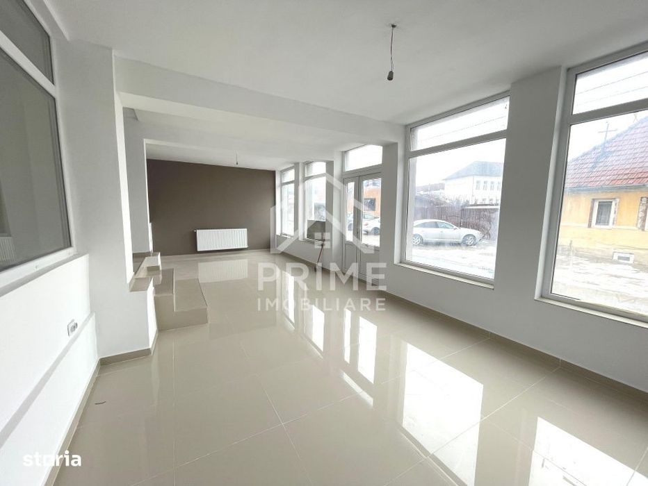 Spatiu comercial de vanzare | 120mp utili | Pianu de Jos | Alba