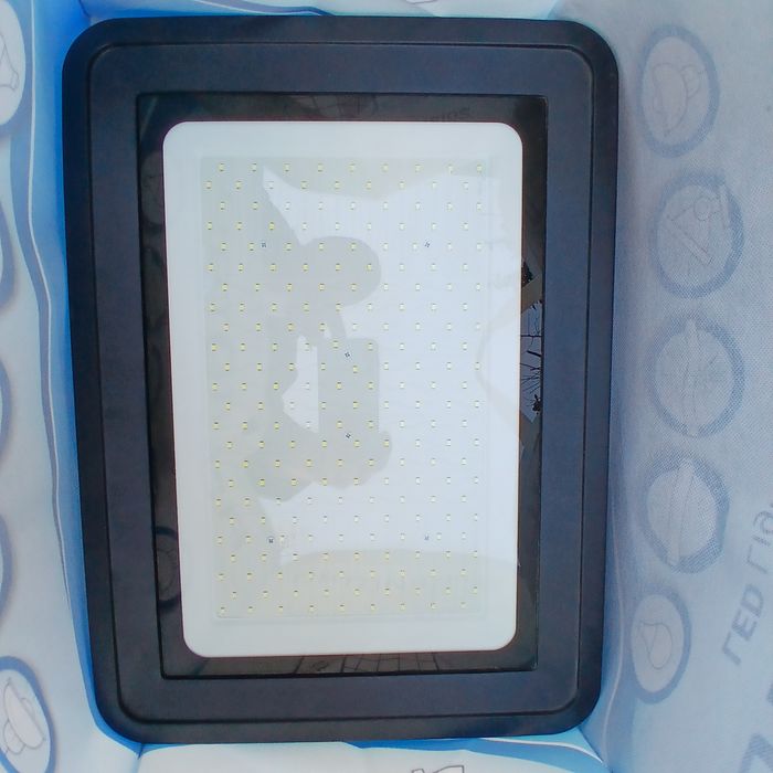 Осветление, LED прожектор, трафове 12V, лампи Е14