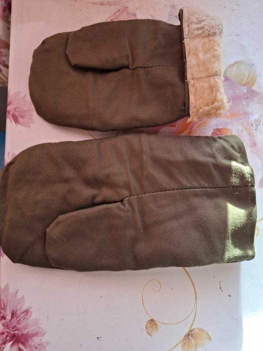 Рукавицы       .