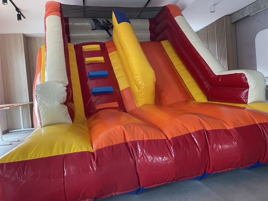 Cununie, Botez, Nunta - Joy Academy ofera locuri de joaca gonflabile