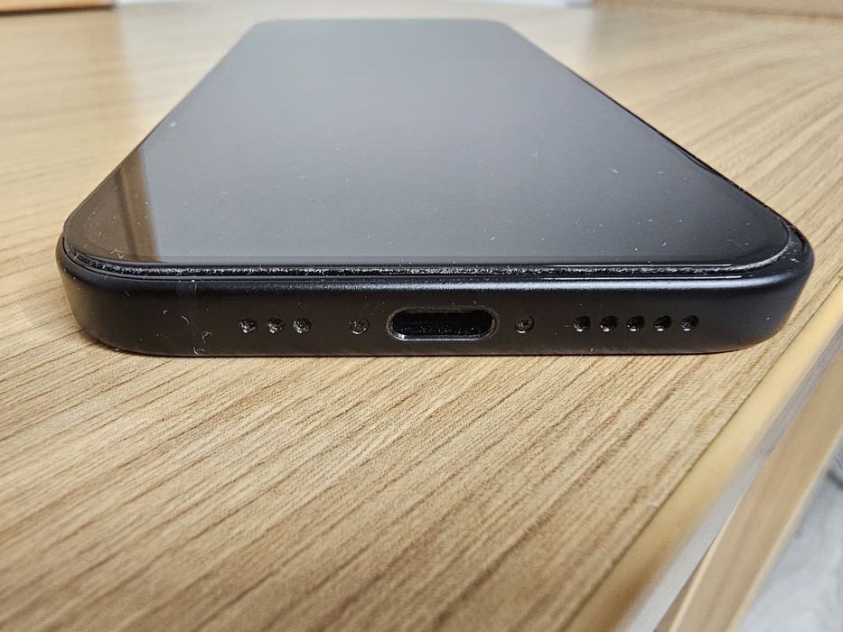 Iphone 15 128 GB, черен