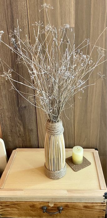 Натурална ваза с бохо дух – стъклена вътрешност!