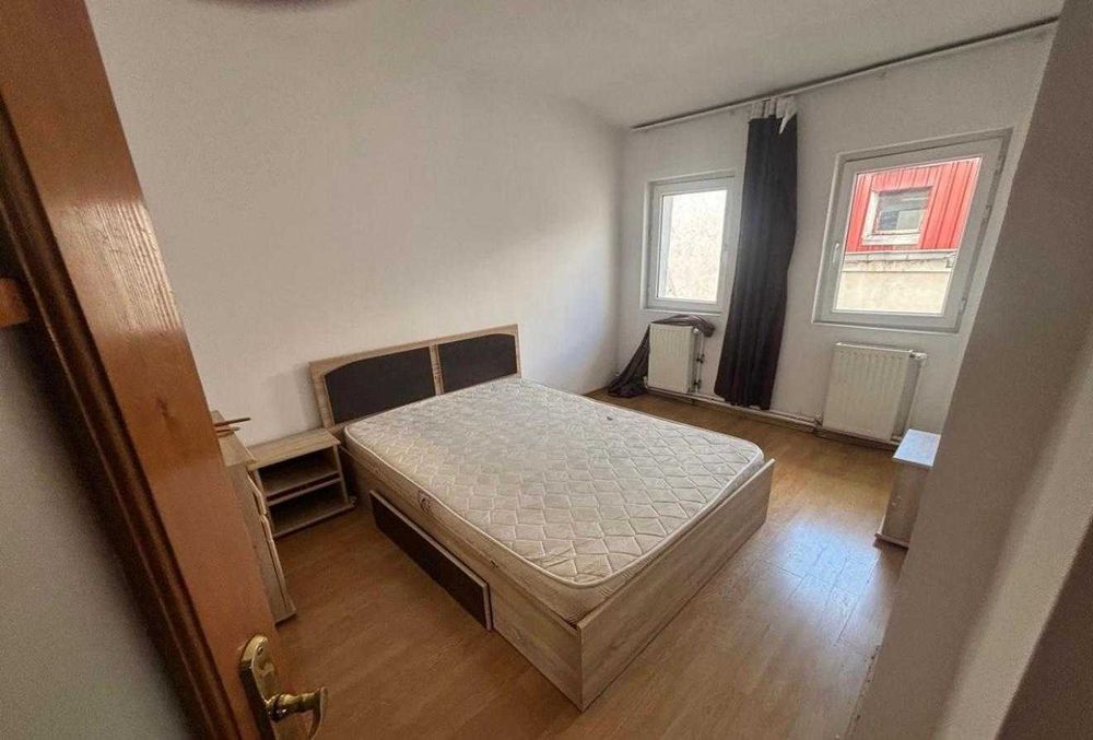 Apartament 3 camere  -  central Manastirea GOLIA - direct proprietar