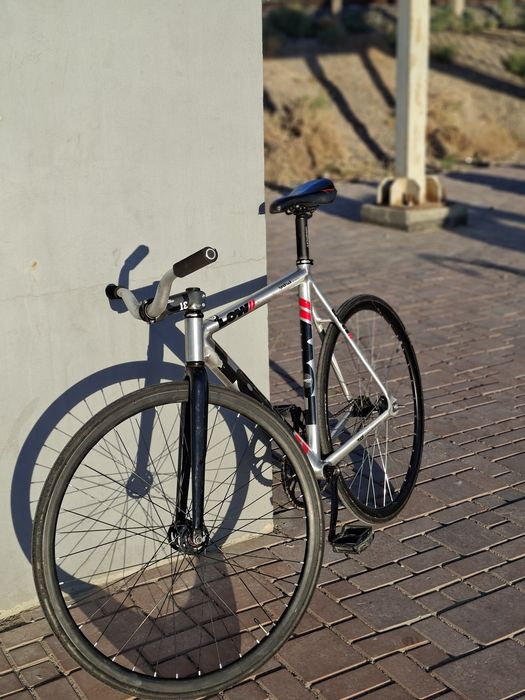 Fixed Gear LOWII