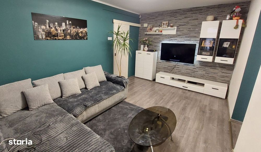 Apartament 2 camere semidecomandat, 50 mp, Calea Bucuresti zona Petre