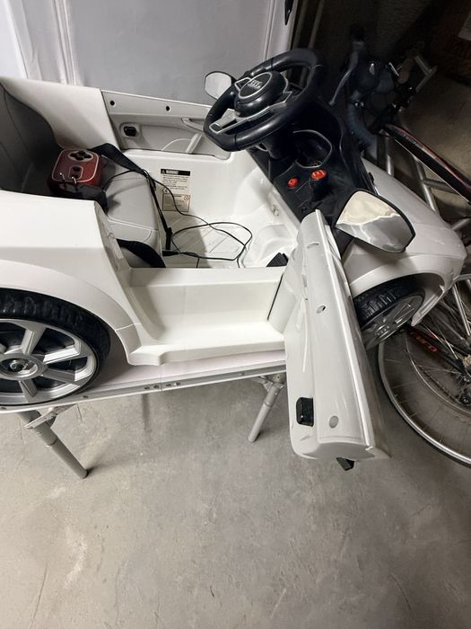Детски акумулаторен автомобил Audi