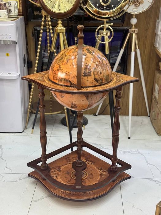 Глобус-бар напольный