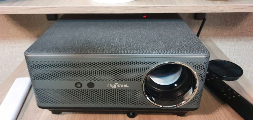 Проектор Thundeal td98w