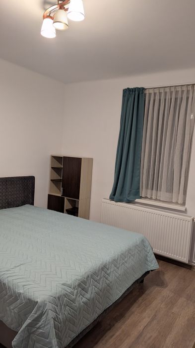 Dau în chirie apartament cu o camera