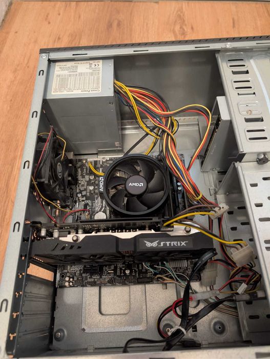 Unitate PC AMD Ryzen 5 1600 3.2 GHz/16 GB Ram DDR4/GTX 960/SSD 120 GB