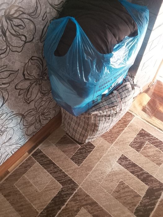 Отдам вещи на мальчика возраст от 5-6 лет