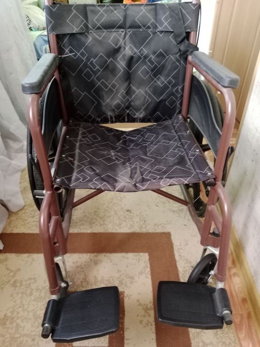 Продаётся инвалидная коляска
