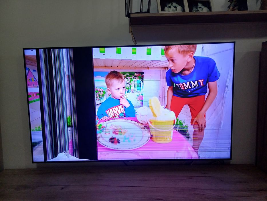 Televizor Samsung 55" 4K (Display lovit)