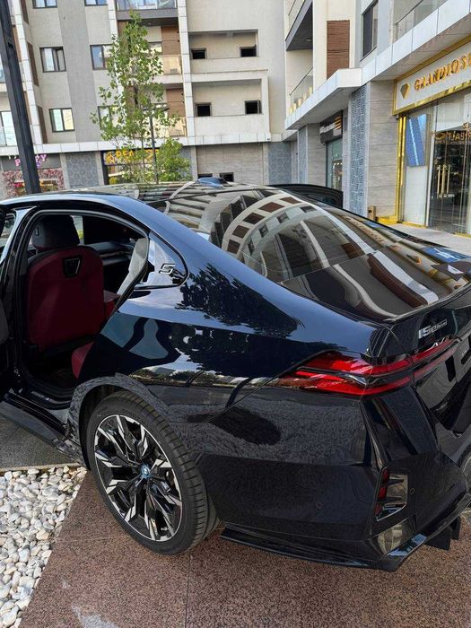 Bmw i5 40L M pocket