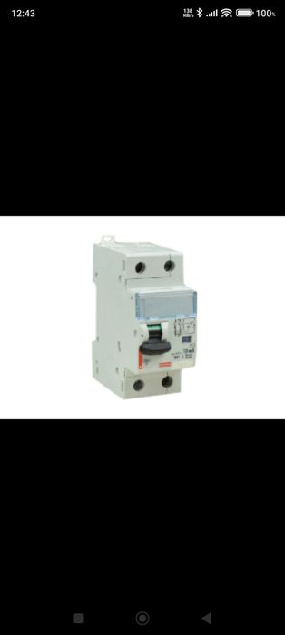 Electricieni în Voluntari