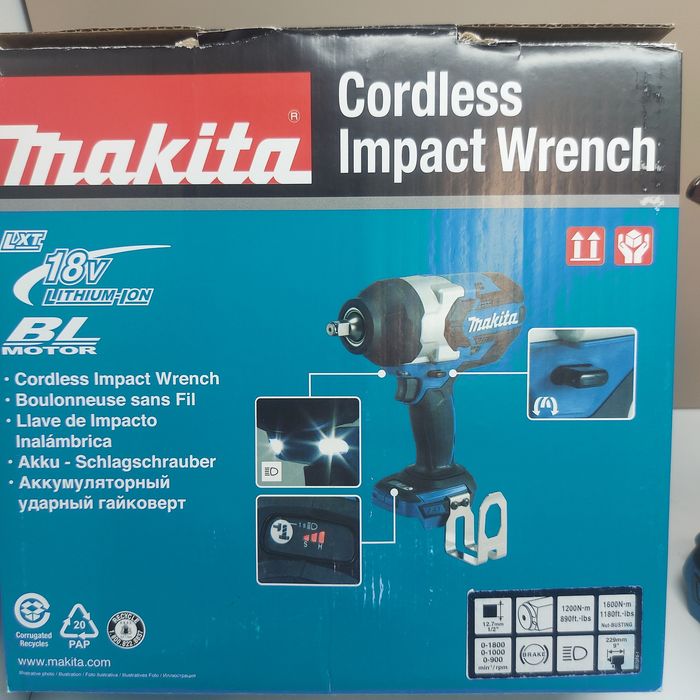 Акумулаторен ударен гайковерт Makita DTW1002Z