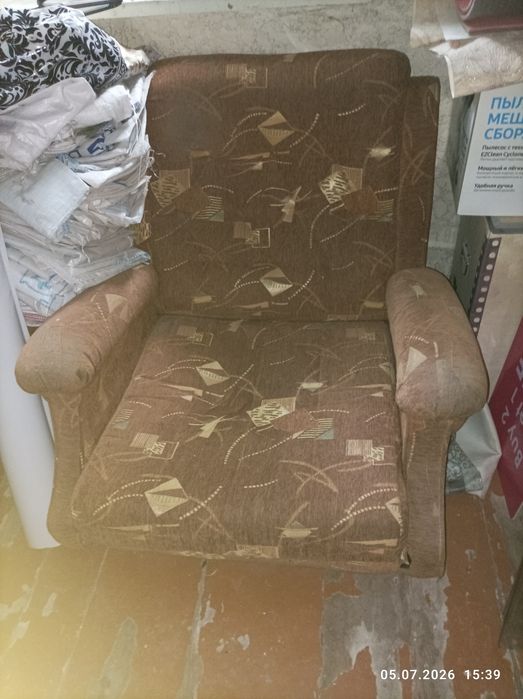 Продам два советских кресла