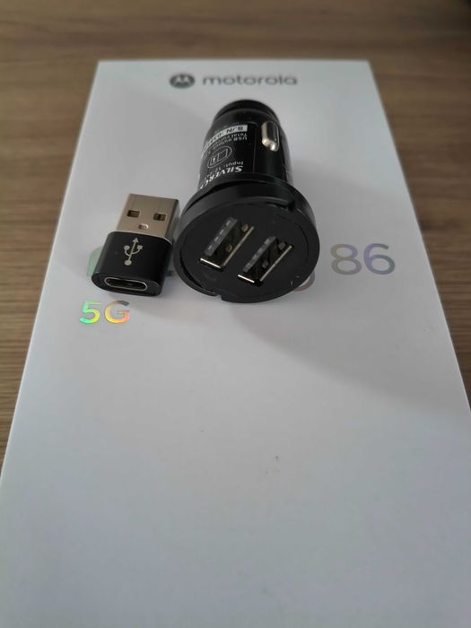 adaptor incarcare auto USB + adaptor USB C