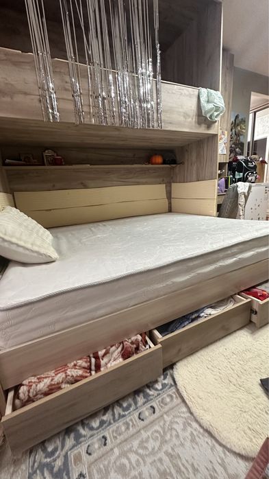 Матрас и кровать