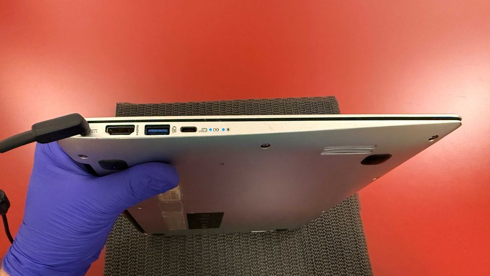 Лаптоп Acer Swift 3 SF314-51 (14"/i3-7100U/256GB SSD/8GB RAM)
