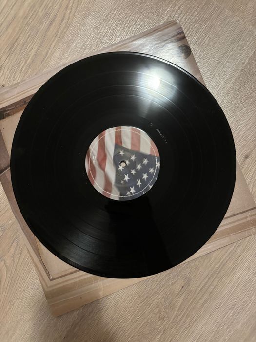 Lot Vinyluri Kanye West si 21 Savage