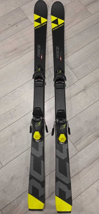 Vând schiuri pentru copii  Fischer 140cm