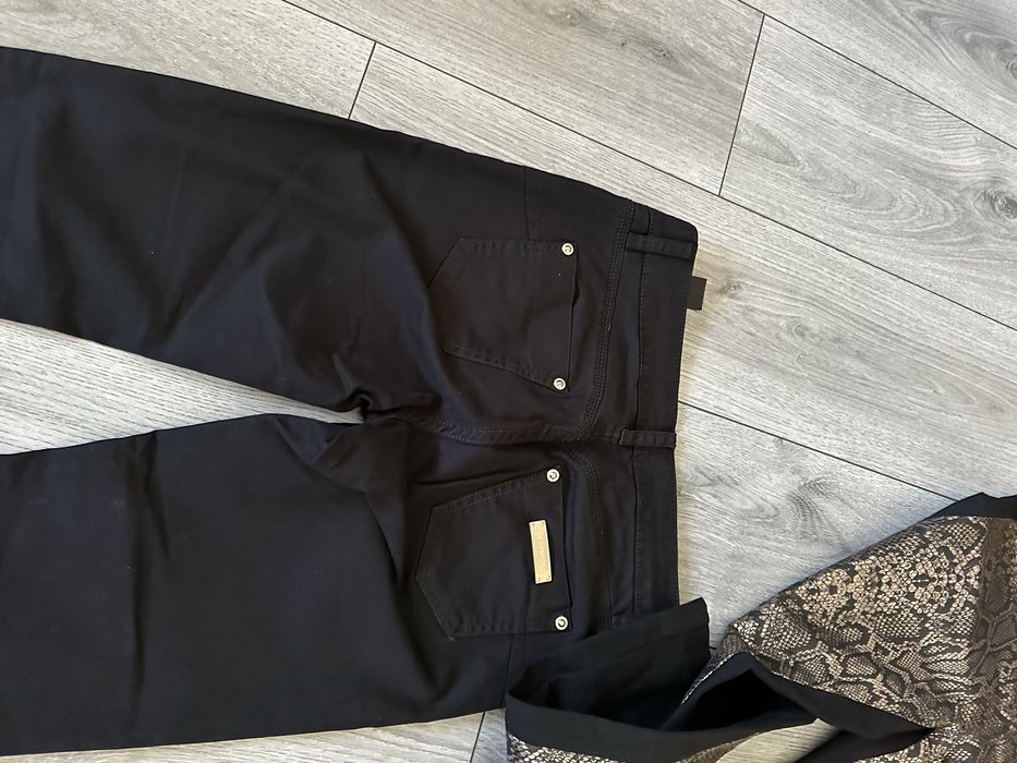 Дамски панталони и клин номер 42