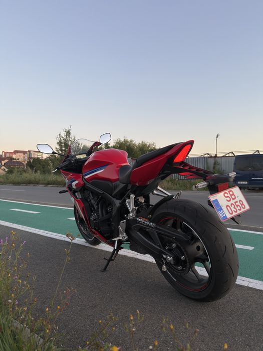 Vând Honda CBR 650 R A2