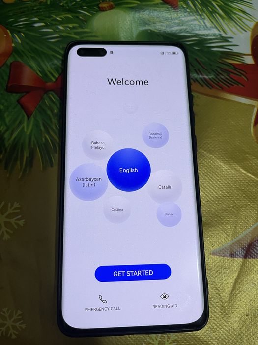 Vine la pachet cu 3 huse si cablu
