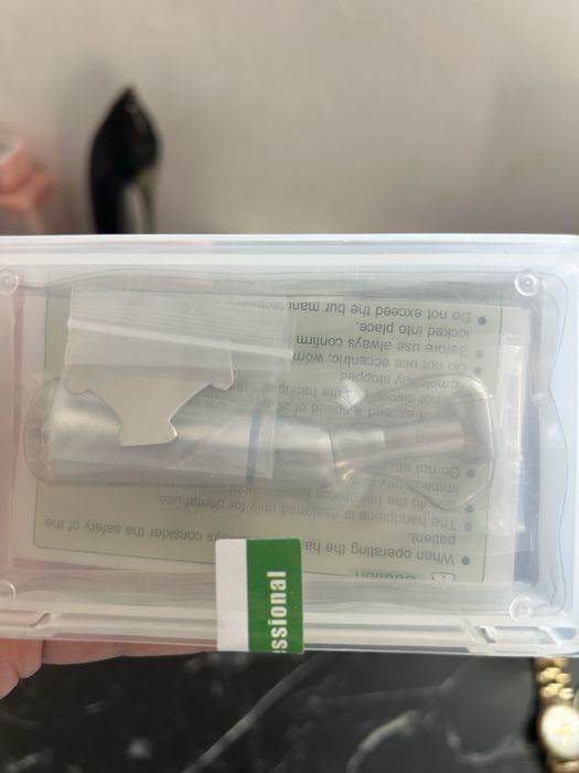 Piesa contraunghiuri dentare