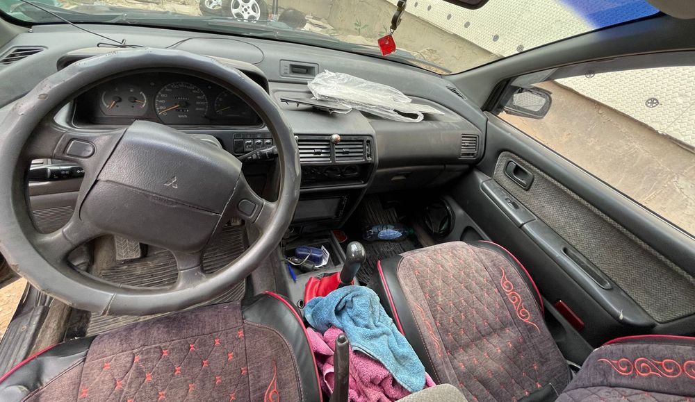 Митсубиши спейс вагон