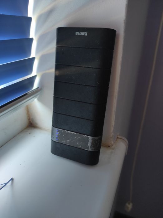Външна преносима батерия hama2100mAh