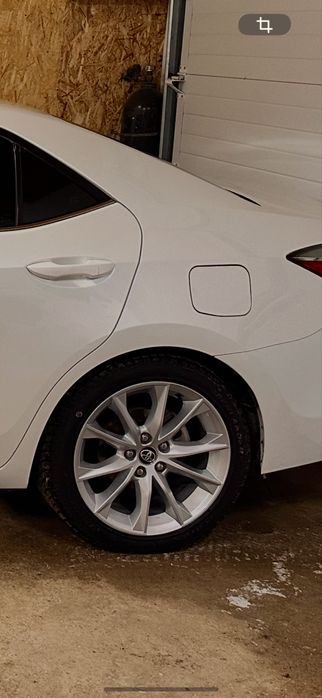 Продам диски на 18 без резины