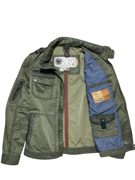 Продается мужская ветровка