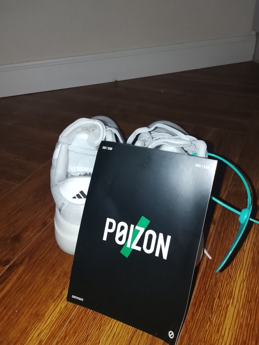 Продам кросовки adidas adizero