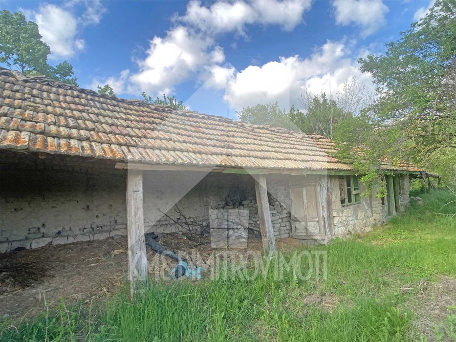 Продава се Парцел в с. Стан, Област Шумен - 710 кв.м за 22 €/кв.м - Снимка #2