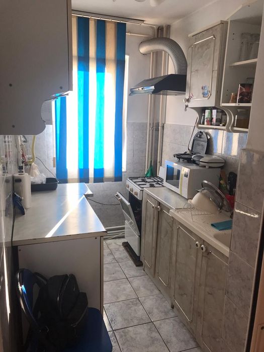 Vînd Apartament 4 camere