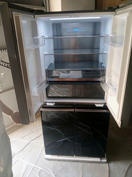 Холодильник Aiwa Black mirror 510  литров инвертор нофрост