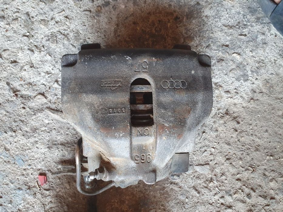 Предни спирачни апарати Audi A4 B5 1.8i 125